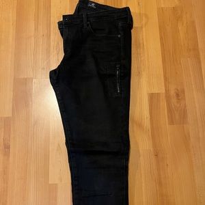 AG ADRIANO GOLDSCHMEID